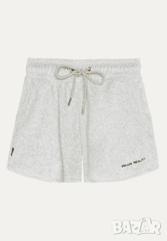 Къси панталони на Bershka , снимка 2 - Къси панталони и бермуди - 53141262