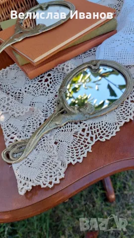 2 броя винтидж месингови огледалца в перфектно състояние., снимка 4 - Антикварни и старинни предмети - 47709571