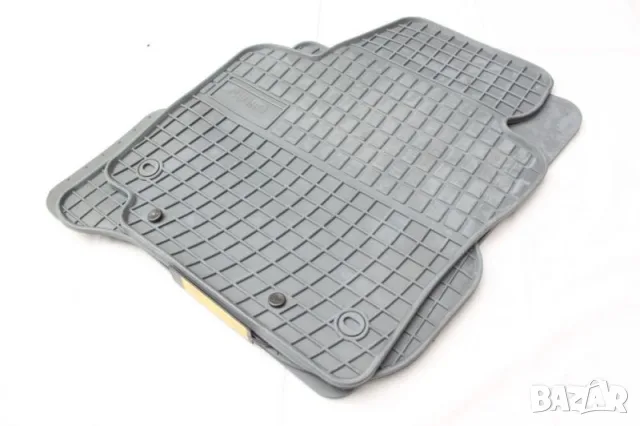 Гумени стелки Frogum за Volkswagen Golf 5 Plus (2004-2009) - Сиви
