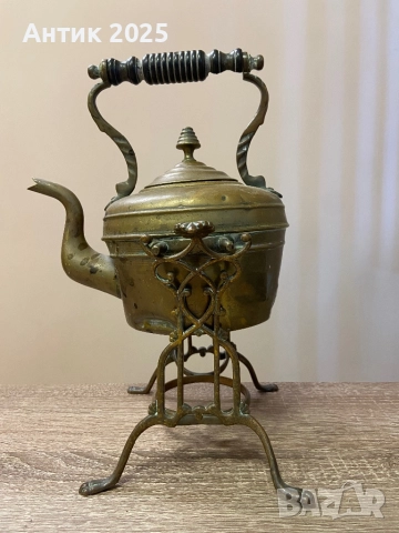 Винтидж бронзов чайник с ажурна поставка, снимка 4 - Антикварни и старинни предмети - 52547554