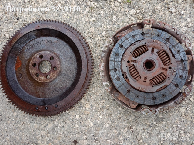 Toyota Yaris 2007 на части, снимка 11 - Автомобили и джипове - 53271577