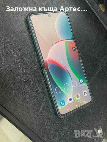 Moto Razr 40 256gb + гаранция, снимка 2 - Motorola - 44402583