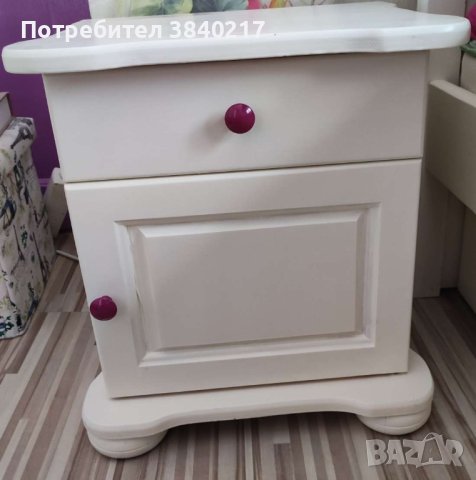 Дървен нощен шкаф, снимка 1