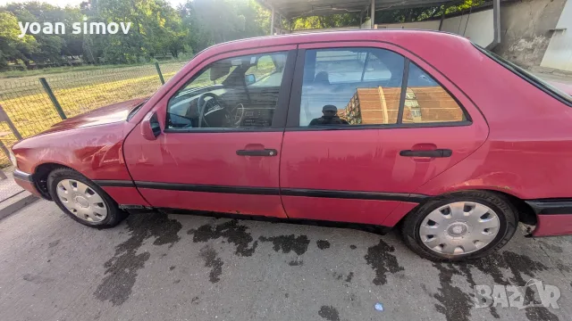 Мерцедес С250 W202, снимка 4 - Автомобили и джипове - 55855538