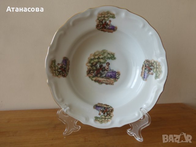 Порцеланова чиния Ромео и Жулиета Изида 