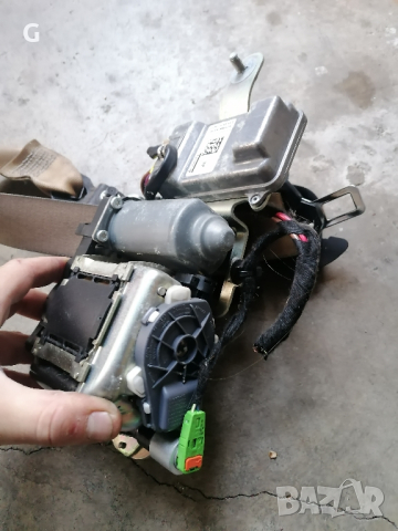 Предпазен Колан Преден Ляв Мерцедес W204 , снимка 5 - Части - 44795247