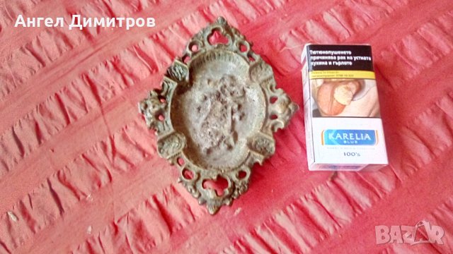 Стар бронзов пепелник 