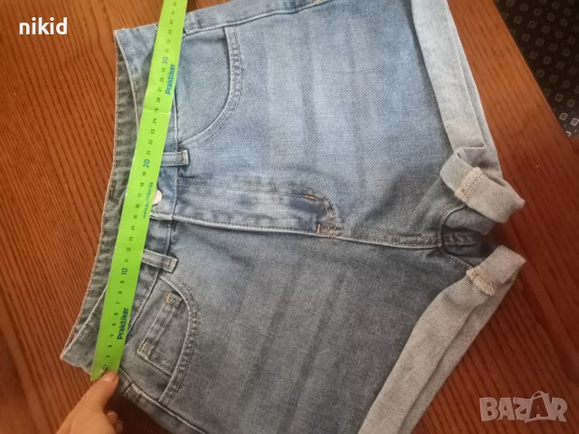 Дамски къси дънки с нашивка абстрактни лица от SHEIN, снимка 4 - Дънки - 41879369