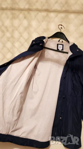 Дамско яке парка Gap, снимка 3 - Якета - 49911771