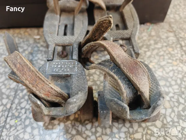 Много стари ролкови кънки , снимка 8 - Антикварни и старинни предмети - 48055510