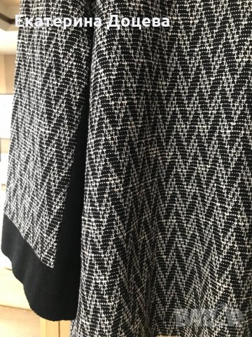 Блуза жакард в сиво и черно, снимка 2 - Блузи с дълъг ръкав и пуловери - 36016051