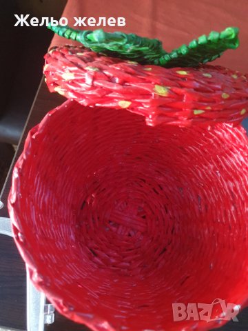 Кашпа Ягода,с капак, снимка 1