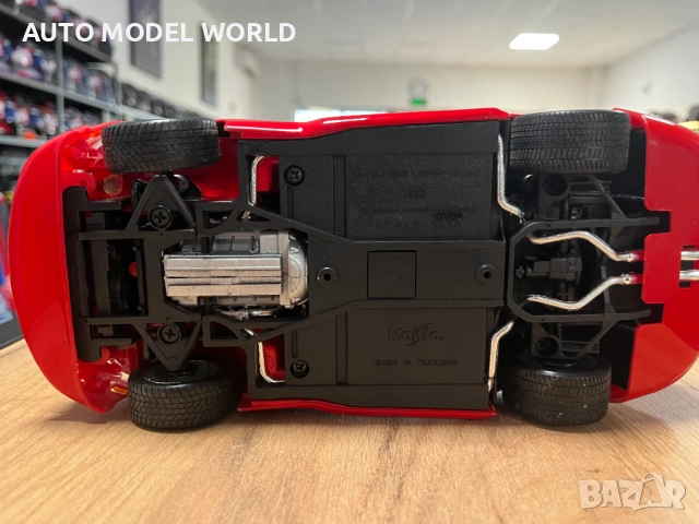 Метална колекционерска колички BBURAGO DODGE VIPER SRT 1:18, снимка 8 - Колекции - 52793636