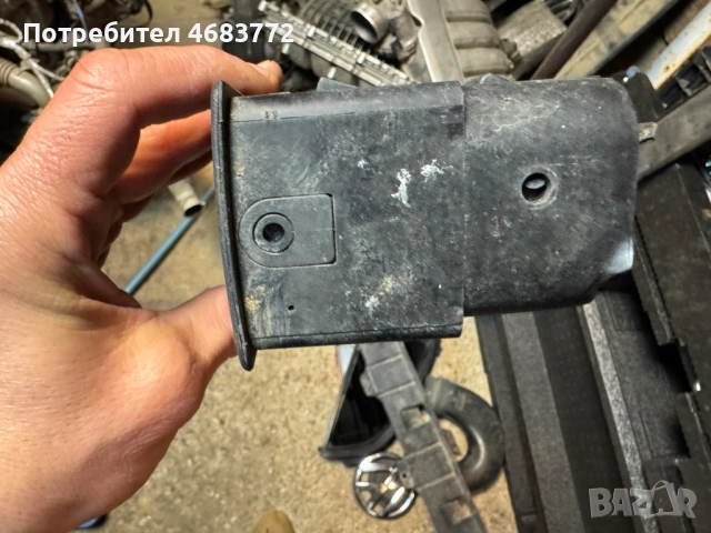 Лява духалка на арматурно табло Пежо Peugeot 106 само за 10лв. 9605783077, снимка 4 - Части - 52804537