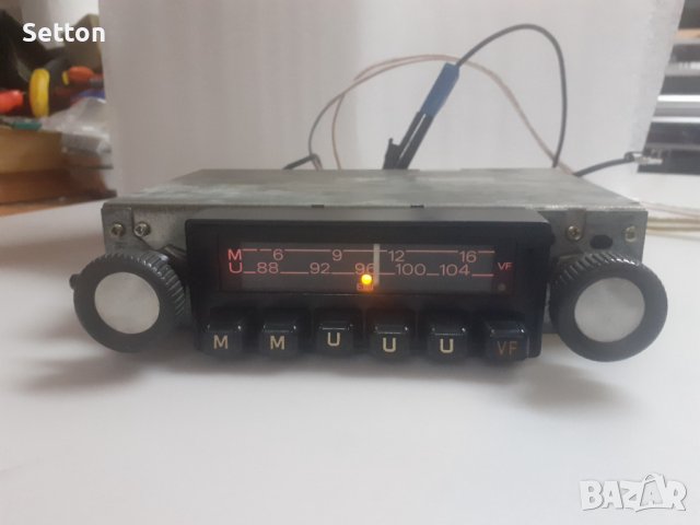 Grundig FTZ 21 / 501S ретро автомобилно радио