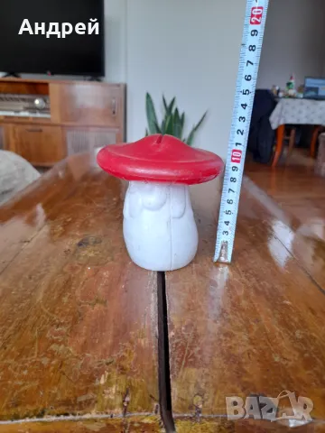 Стара касичка Гъбка, снимка 3 - Други ценни предмети - 47521446