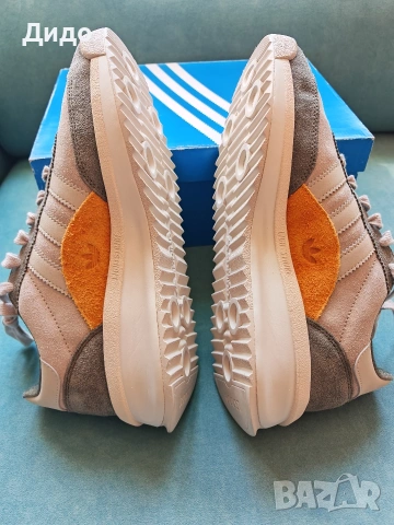 Маратонки Adidas , снимка 2 - Маратонки - 53849304