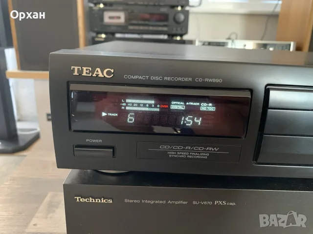 Професионален CD Рекордер TEAC CD-RW890 – Отлично състояние!, снимка 2 - CD дискове - 55742859
