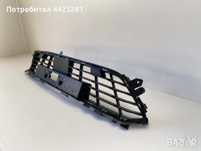 решетка предна броня Renault Clio V 2019-2023 г. #1045V. 622549102R, снимка 2 - Части - 52837358