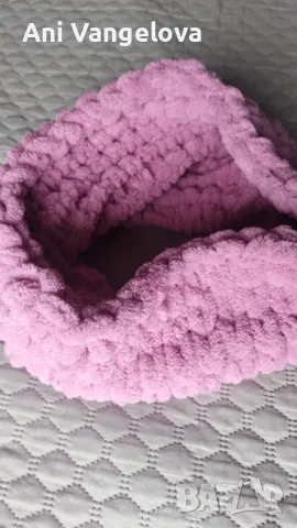 Шал комин-ръчно плетиво, снимка 2 - Шалове - 48111727