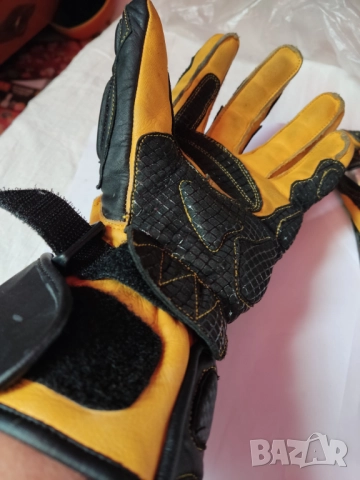 Топли ръкавици Ръкавици за ски Кожени ръкавици за мотор Мото екипи Каски Предпазна ризница Джърсита, снимка 16 - Ръкавици - 52338663
