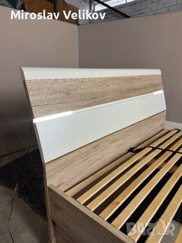 Спалня с лед осветление в добро състояние , снимка 8 - Спални и легла - 53471275