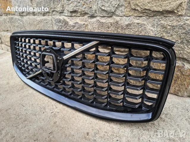 Решетка броня VOLVO XC60 II LIFT R-DESGIN
Волво хц60
оригинална 32291026, снимка 3 - Части - 48752984