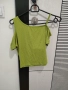 Продавам зелена дамска блуза с паднало рамо и презрамка, снимка 2