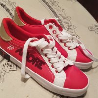 Чисто нови червени обувки / гуменки, снимка 1 - Дамски ежедневни обувки - 44259739