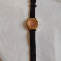 Марков дамски часовник VERSACE с кожена каишка много красив - 21753, снимка 5 - Дамски - 36192017