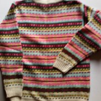 Пуловер Benetton, L, момиче 8 -10 години, вълна, снимка 2 - Детски пуловери и жилетки - 42343588