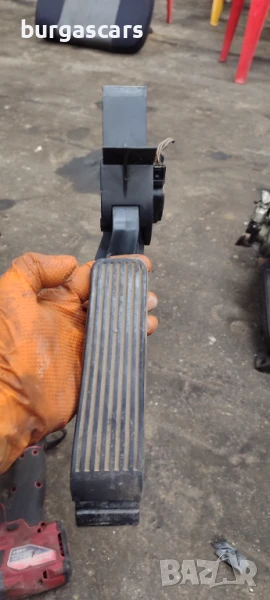 Потенциометър педал газ A 203 300 01 04 Mercedes C220 W203 - 90лв, снимка 1