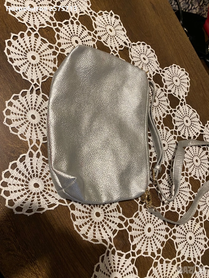 Малка сребриста чанта, снимка 1