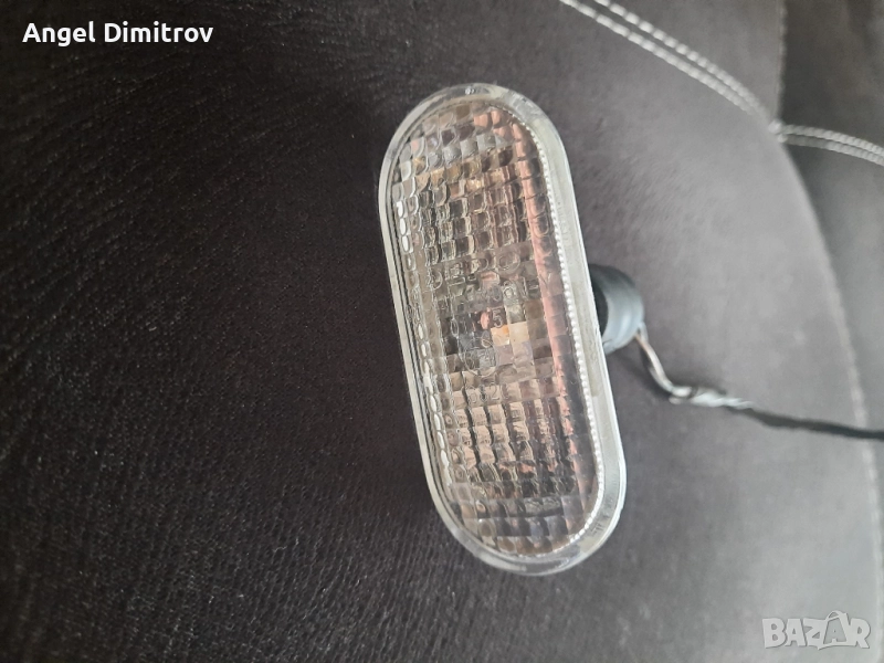 Продавам мигач за калник за Пасат-96-2000 г. -б- 5 и Голф  4, снимка 1