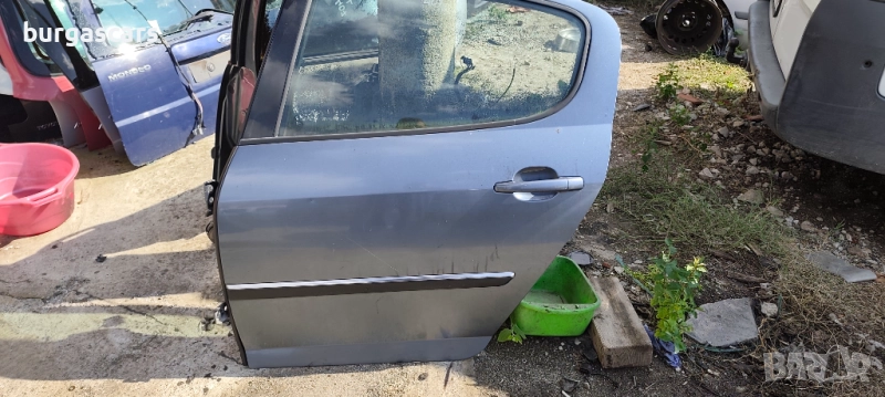 Врата предна лява задна лява Peugeot 407 - 100лв, снимка 1