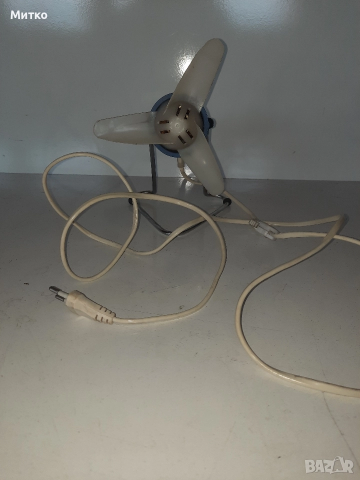 Малък настолен вентилатор , снимка 1