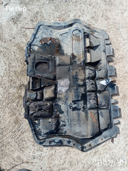 Кора под двигателя фолцваген Сеат Шкода ауди 1K0825239 E /G, снимка 1