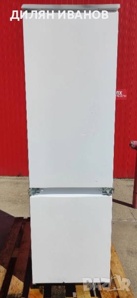 Хладилник за вграждане SMEG, снимка 1