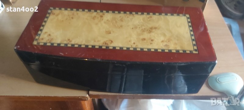 Стара музикална кутия за бижута от бакелит, снимка 1