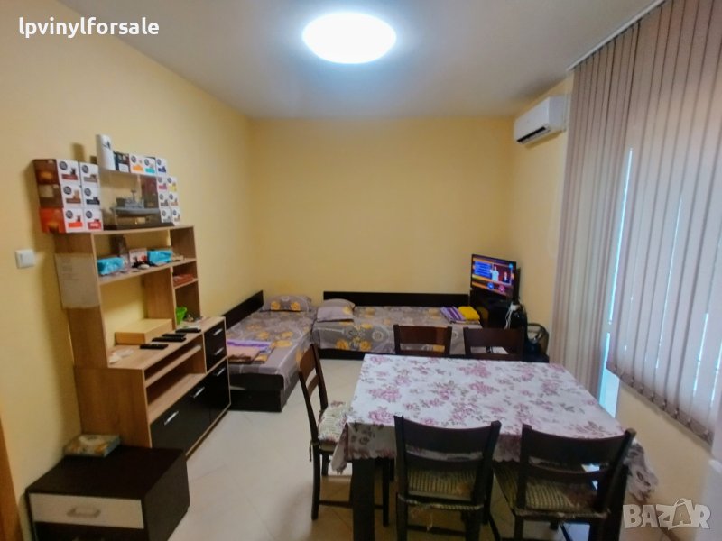 апартамент под наем за нощувки в центъра на Варна ВИНС-икономически Университет, снимка 1
