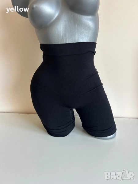 Стягащо бельо , снимка 1