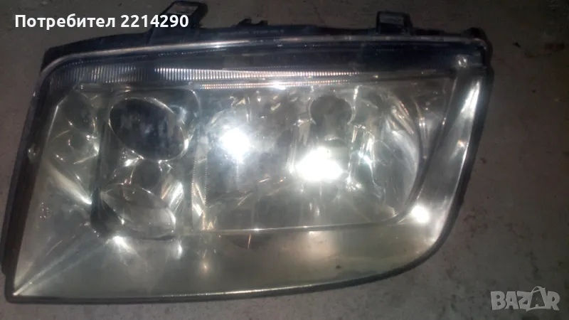 Hella преден ляв фар за Bora, снимка 1