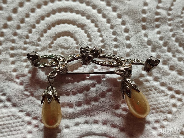 Вносна нова брошка с маркезити и перли, снимка 1