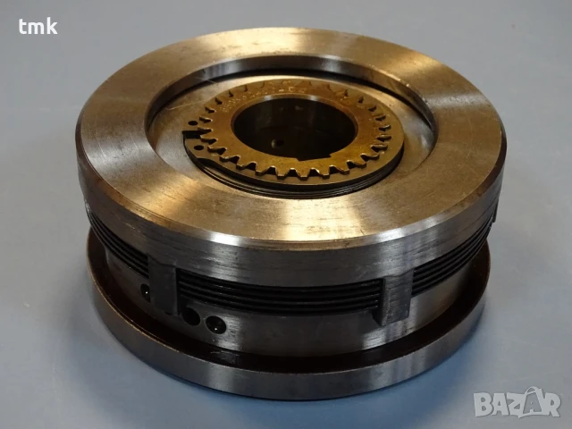 Електромагнитен съединител ZF EK 10 dC Electromagnetic multiplate clutch 24VDC, снимка 5 - Резервни части за машини - 50939063