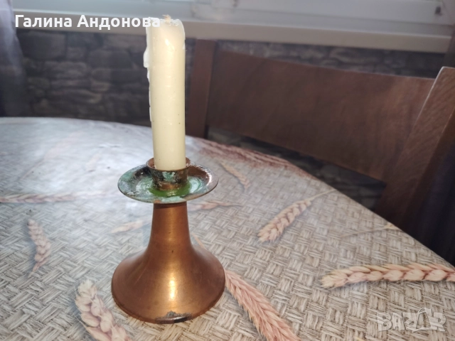 Меден свещник от 19 в., снимка 2 - Антикварни и старинни предмети - 52965222