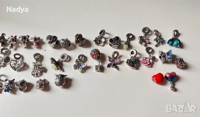 Гривни и талисмани Pandora, снимка 8 - Гривни - 53526584