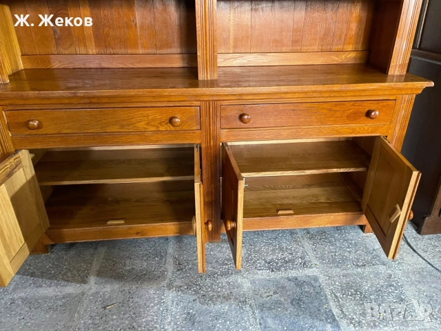 Красив масивен дървен шкаф / витрина за кухня или трапезария, снимка 4 - Бюфети - 53799502