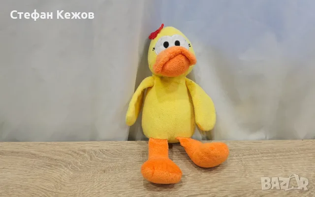 Плюшени жълто пате