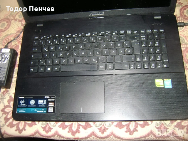 Asus R752L - 17 инча, Core i3 5 Gen, 12 GB RAM, 500 GB HDD, снимка 8 - Лаптопи за дома - 53398890
