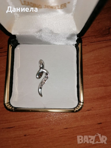 Сребърни колиета с висулки 